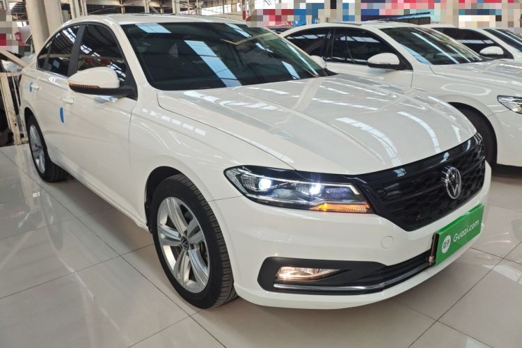 Used Volkswagen Lavida 2021 280TSI DSG Comfort Edition Front Right 45 Deg