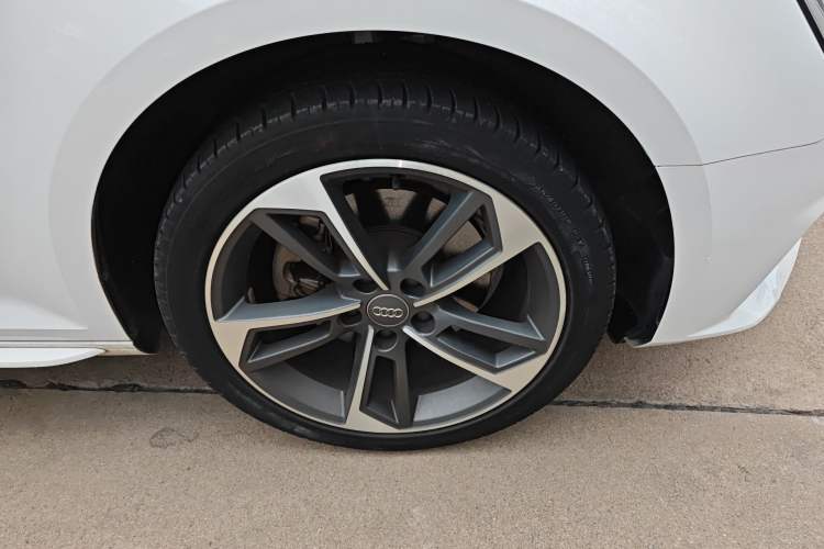 Used Audi A4L 2018 30th Anniversary Edition 40 TFSI Trendy Model
