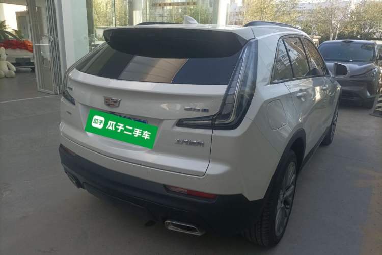 Used Cadillac XT4 2022 28T Four-Wheel Drive Platinum Edition

