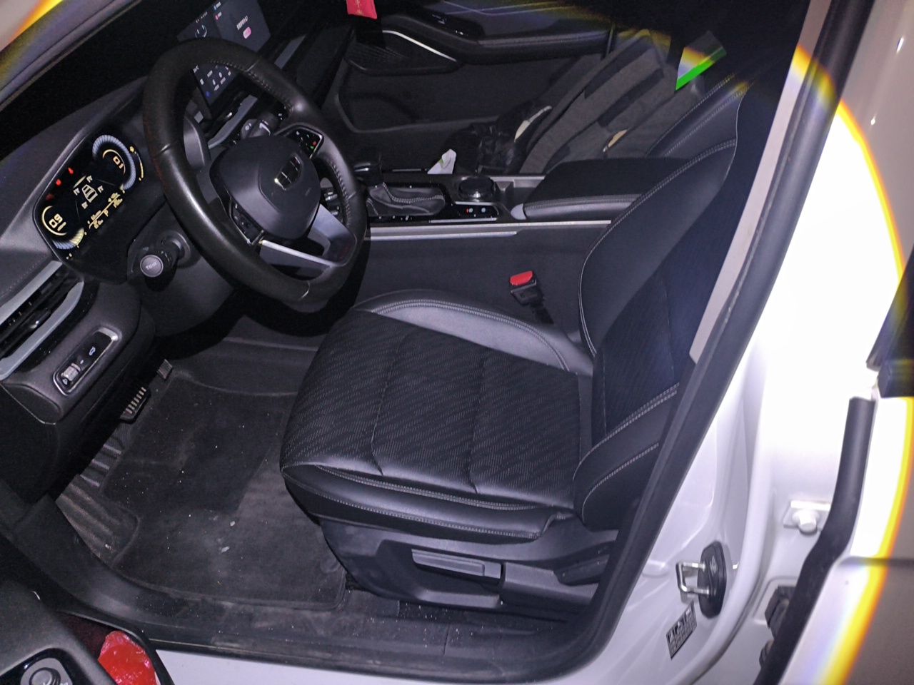 Geely Auto Emgrand 2023 4th Generation Champion Edition 1.5L CVT Luxury Model — снимка 14