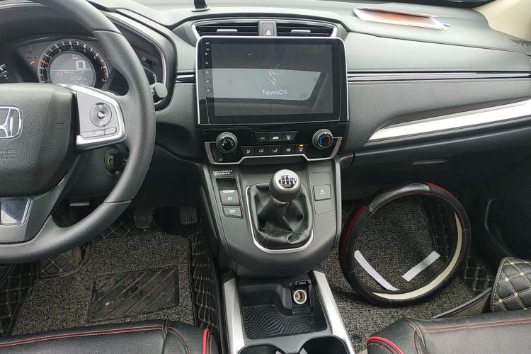 Used Honda CR-V 2017 240TURBO Manual Two-Wheel Drive Classic Edition Audio And AC Panel