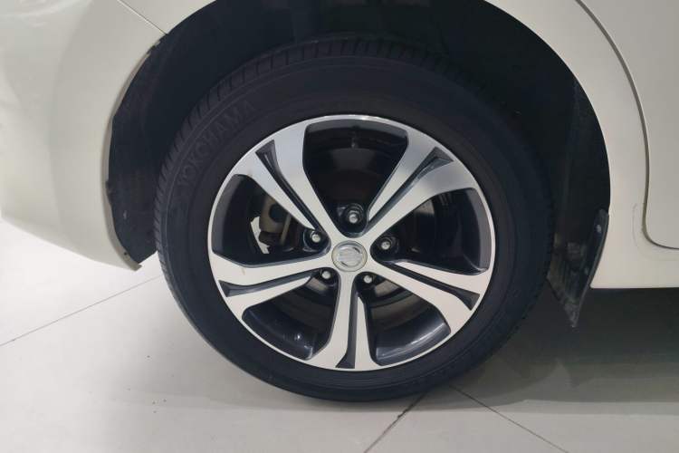 Used Nissan Tiida 2019 1.6L CVT Smart Drive Version China VI Standard