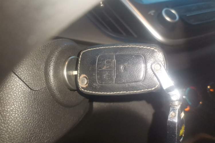 Used Chevrolet Cavalier 2018 320 Manual Xinyue Edition Vehicle Key