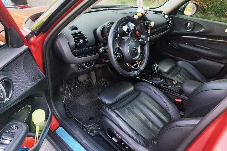 Used MINI Clubman 2019 2.0T COOPER S Driver Seat