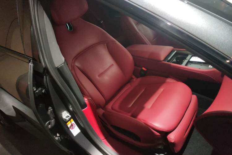 Used Avatr 12 2025 Year Updated Ultra Extended-Range Version Right Front Seat