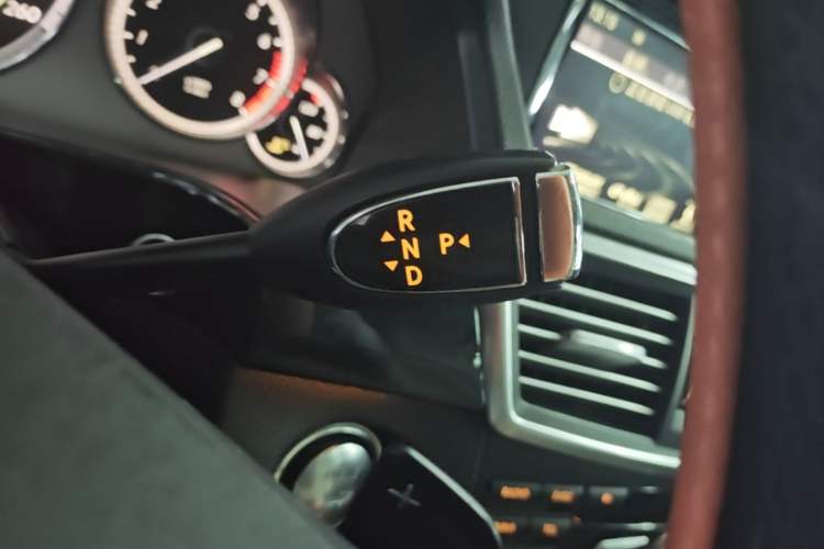 Used Mercedes-Benz E-Class 2012 E 300 L Fashion Model