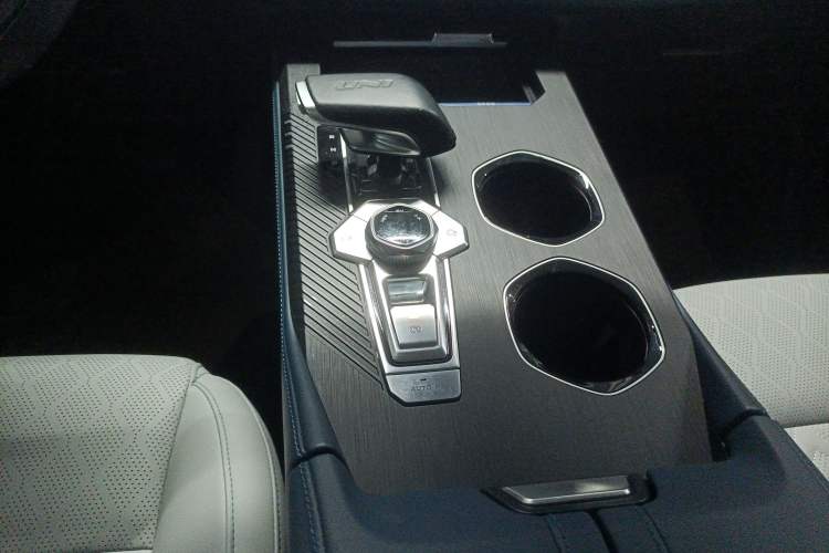 Used Changan UNI-K iDD 2022 Blue Whale iDD 130km 1.5T Excellence Model