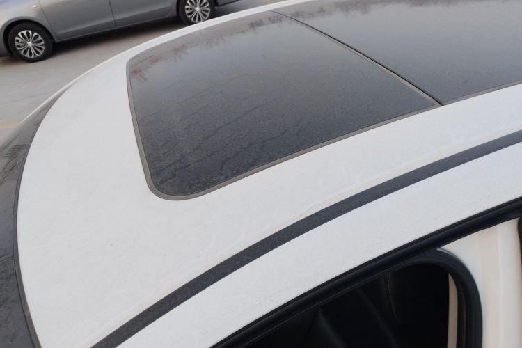 Used Honda Vezel 2017 1.8L CVT Front-Wheel Drive Pioneer Edition