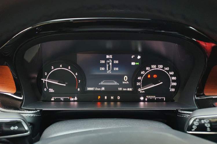 Used Lincoln Corsair 2021 2.0T Two-Wheel-Drive Luxury Edition