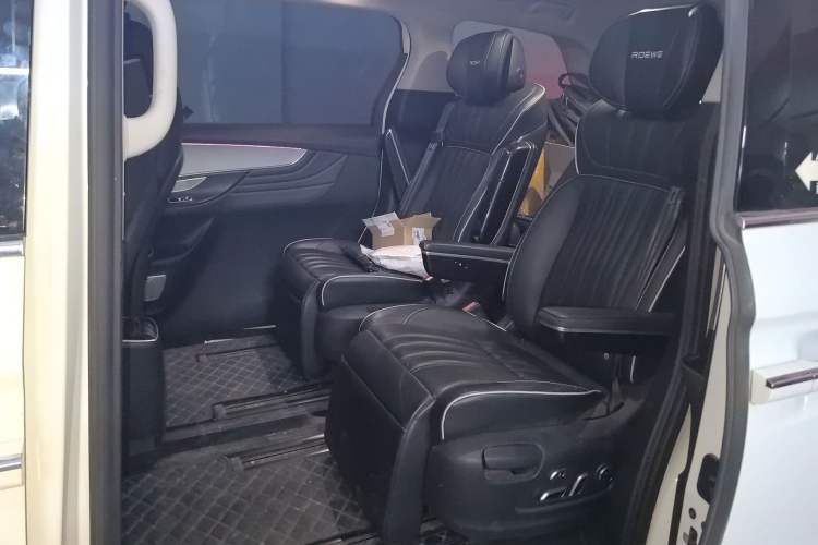 Used Roewe iMAX8 2021 400TGI Supreme Series Prestige Edition Left Rear Seat