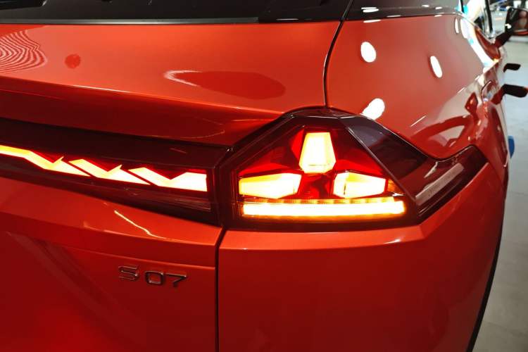 Used Deepal S07 2024 215Max Qiankun Intelligent Driving ADS SE Range-Extended Version
