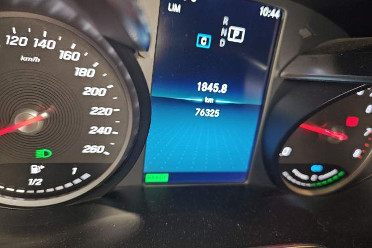 Used Mercedes-Benz C-Class 2019 C 260 Sport Edition Odometer Close Up