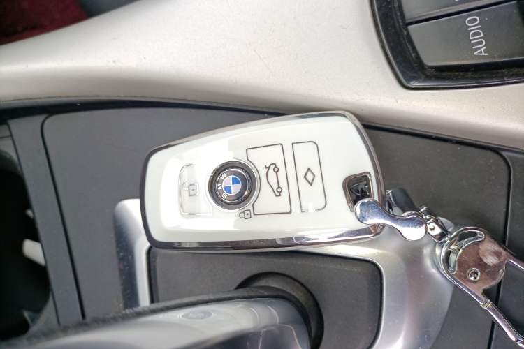 Used BMW 1 Series 2013 Facelifted 118i Leading Edition Vehicle Key