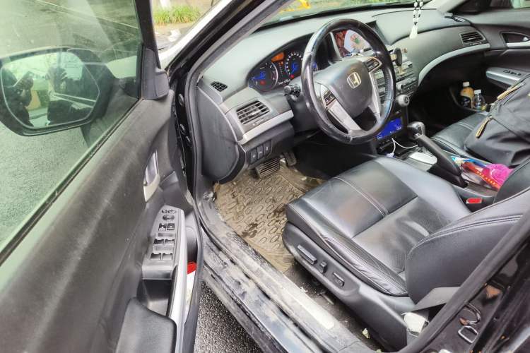 Used Honda Crosstour 2012 2.4L Luxury Edition Driver Seat