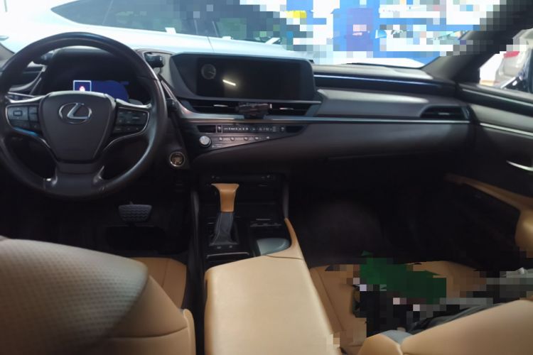 Used Lexus ES 2020 200 Excellence Edition
