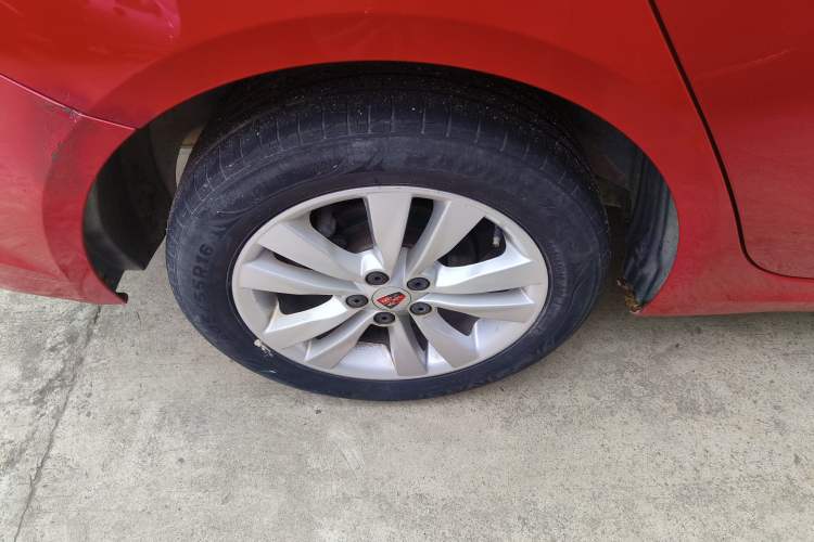 Used Roewe 360 2015 1.5L Automatic Luxury Edition
