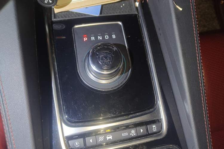 Used Jaguar F-PACE 2020 2.0T Rally Edition Gear Lever