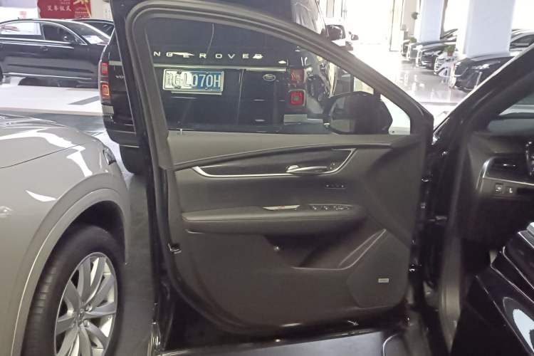 Used Cadillac XT5 2022 2.0T Two-Wheel Drive Luxury Version