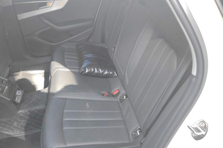 Used Audi A4L 2020 40 TFSI Fashion Dynamic Model
