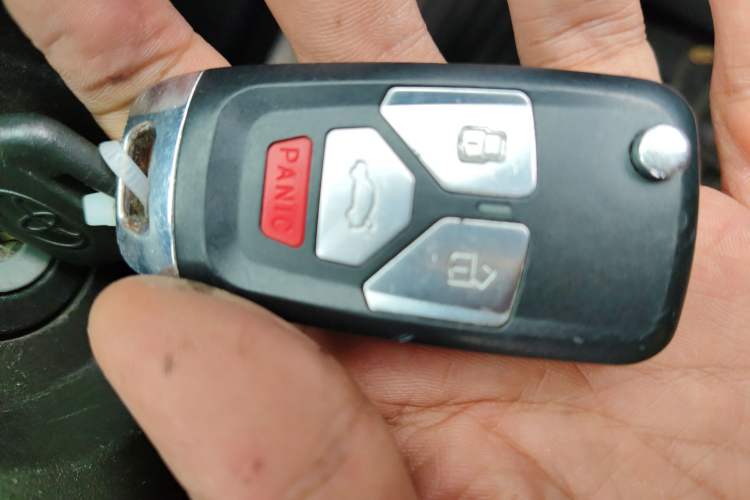 Used Toyota YARiS L Zhi Xuan 2015 1.5E Automatic Charm Edition