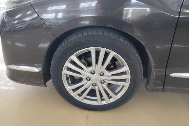 Used Honda Elysion 2016 2.4L Supreme Edition
