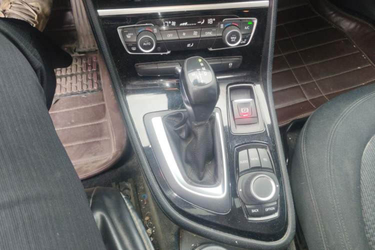 Used BMW 2 Series Gran Tourer 2015 218i Leading Model Gear Lever