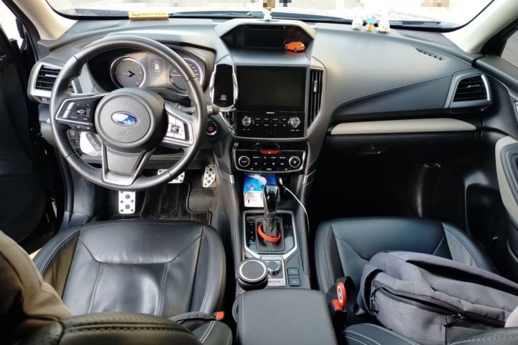 Used Subaru Forester 2022 2.0i AWD Flagship Edition EyeSight Center Console