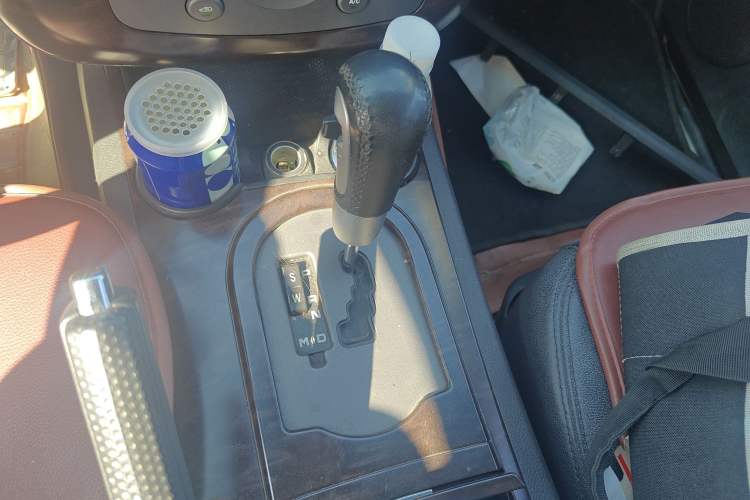 Used Roewe W5 2011 1.8T 2WD Manual Chiyu Edition