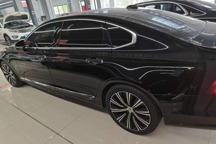 Used Volvo S90 2023 B5 Luxury Smart Edition