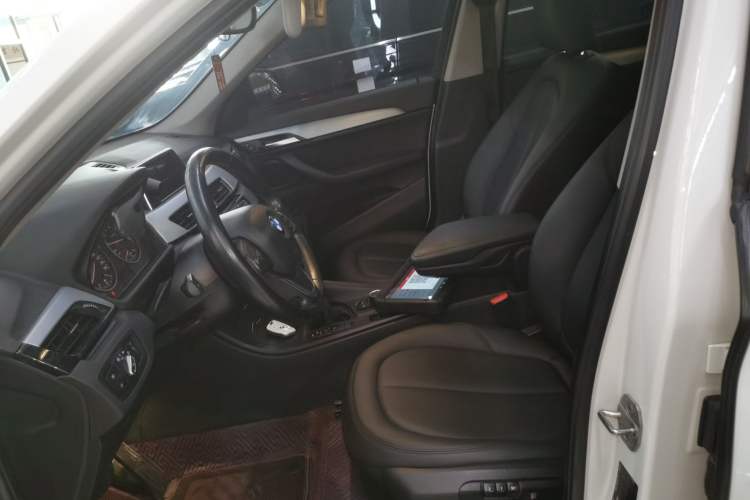 Used BMW X1 2016 sDrive18Li Premium Edition
