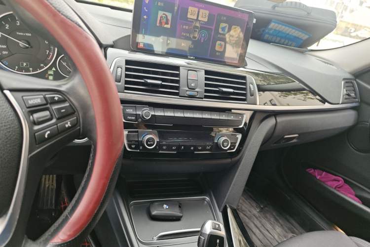 Used BMW 3 Series 2018 320Li Fashion Model Audio And AC Panel