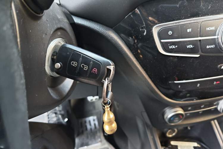 Used Haval H1 2017 Blue-Label 1.5L AMT Luxury Model Vehicle Key