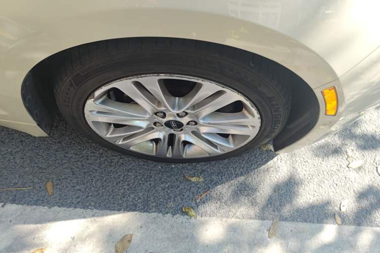 Used Lincoln MKZ 2014 2.0T Luxury Edition
