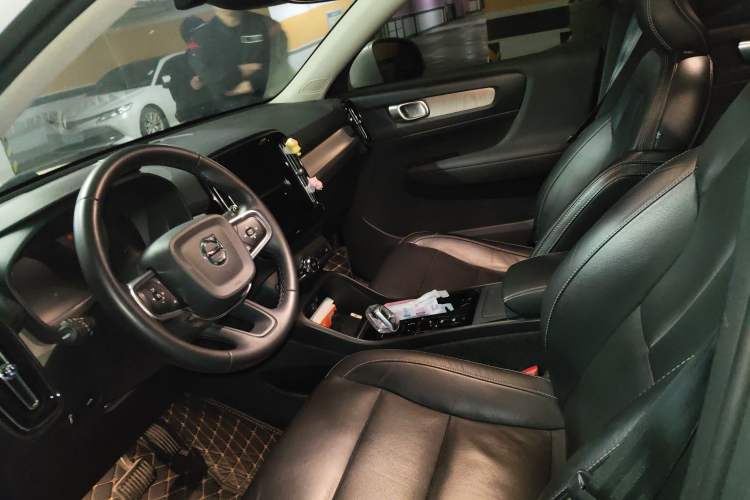 Used Volvo XC40 2022 T4 Four-Wheel Drive Smart & Luxurious Edition