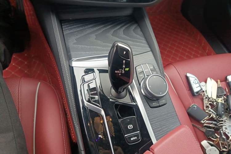 Used BMW 5 Series 2022 Second Facelift 530Li Leading Edition M Sport Package