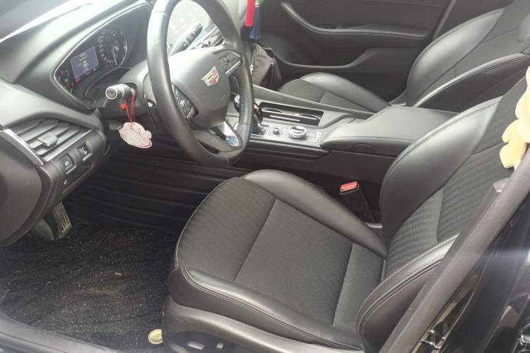 Used Cadillac CT5 2021 28T Fashion Edition Left Front Seat