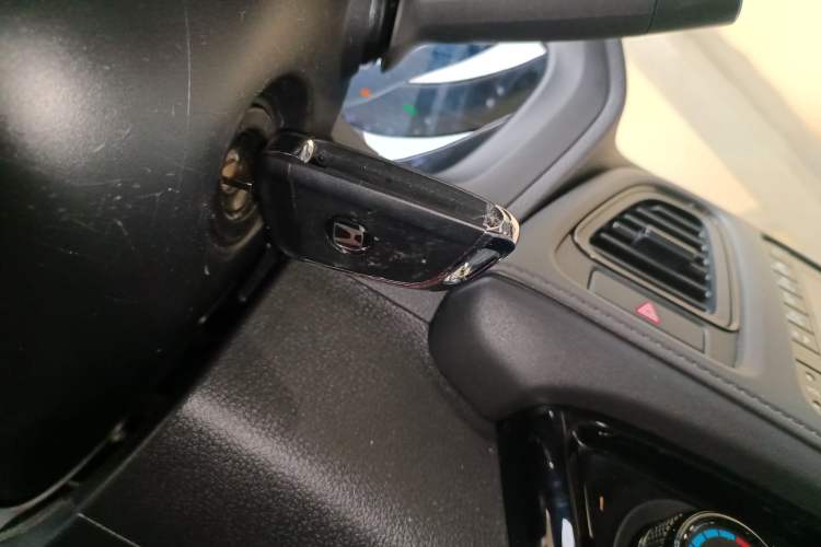 Used Honda Vezel 2020 1.5L CVT Pioneer Edition
