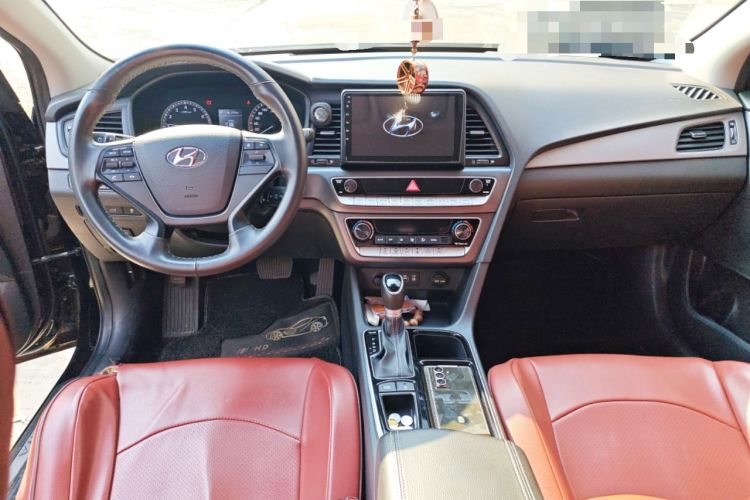 Used Hyundai Sonata 2017 2.0L GLS Smart Model Center Console