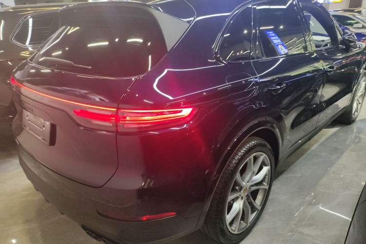 Used Porsche Cayenne 2023 Cayenne 3.0T Platinum Edition

