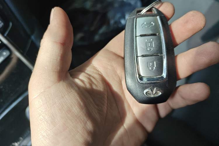 Used Infiniti Q50L 2021 2.0T Comfort Edition Vehicle Key