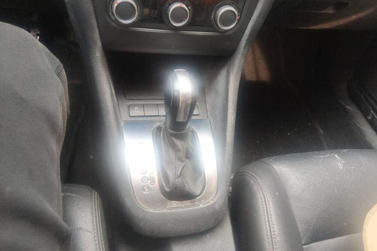 Used Volkswagen Golf 2012 1.6L Automatic Comfort Model
