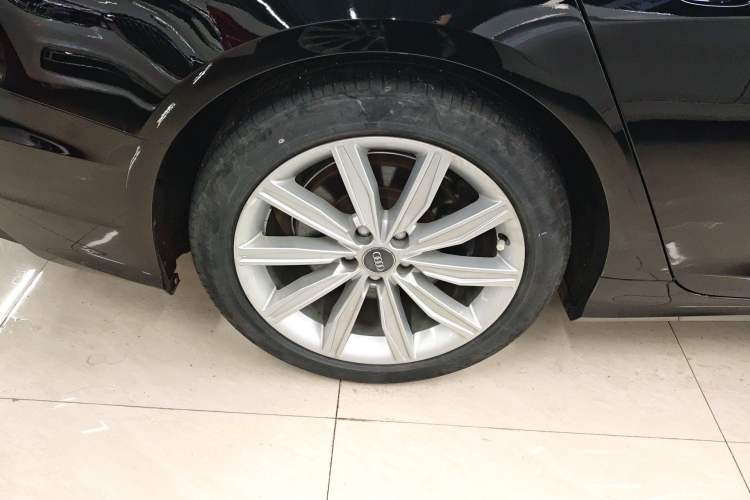 Used Audi A6L 2021 45 TFSI Prestige Dynamic Edition Right Rear Wheel Hub