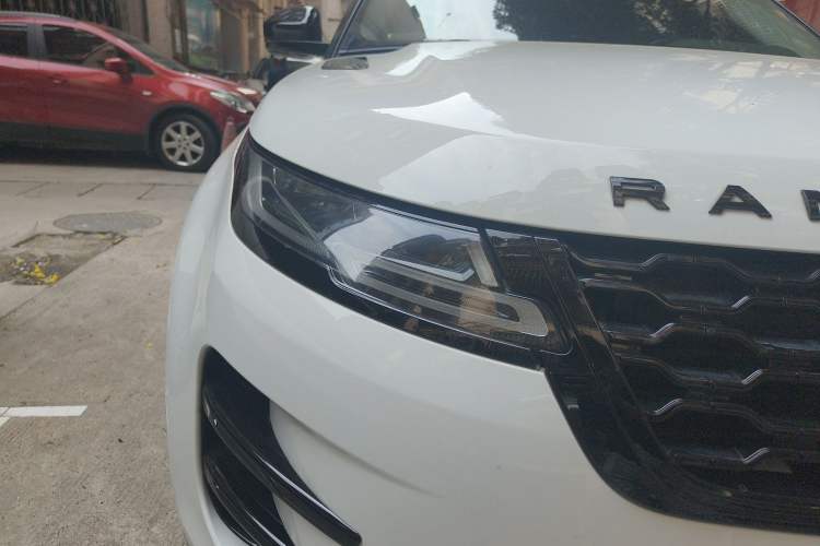 Used Land Rover Range Evoque 2021 Range Rover L 249 PS R-Dynamic SE Luxury Edition Right Front Headlight