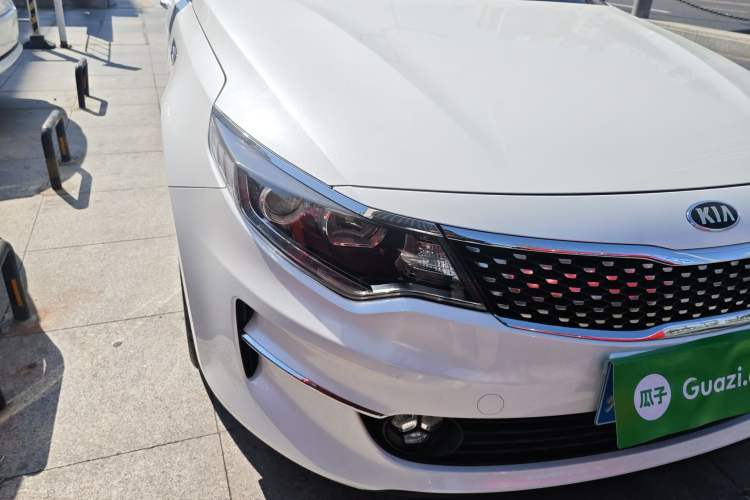 Used Kia K5 2017 2.0L Automatic 15th Anniversary Special Edition LUX
