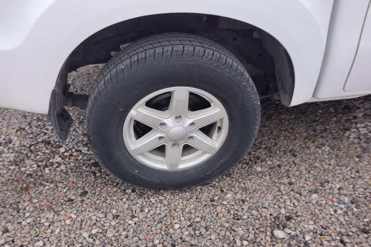 Used JMC Baodian 2020 2.5T Diesel Two-Wheel Drive Comfort Edition Standard Wheelbase JX4D25A6L