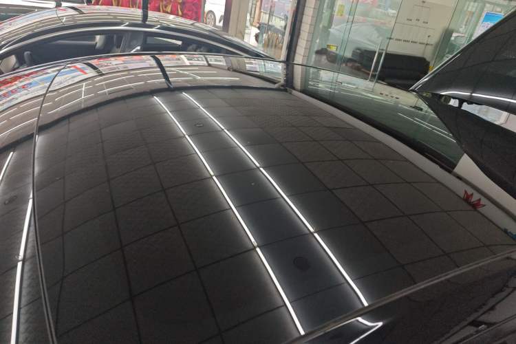 Used Tesla Model Y 2023 Long-Range All-Wheel-Drive Version
