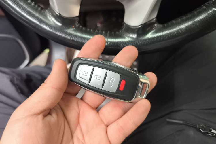 Used Haima V70 2016 1.5T Automatic Comfort Plus 7-Seater