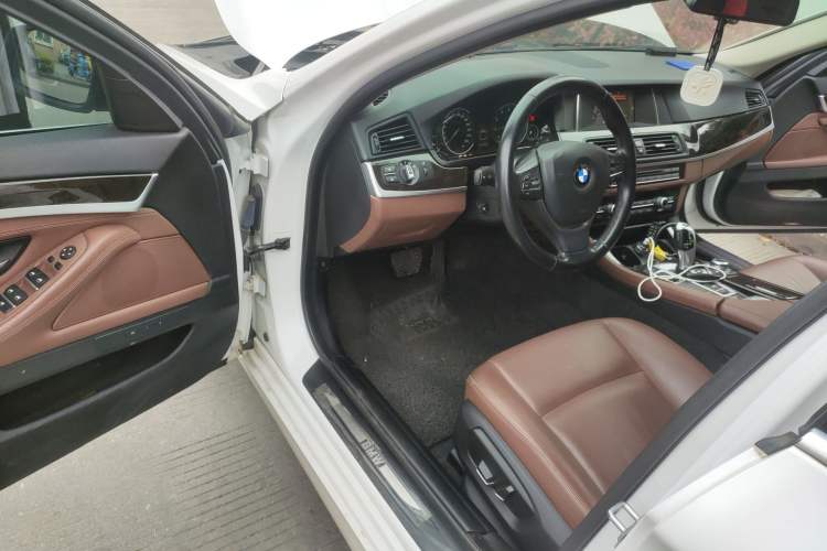 Used BMW 5 Series 2017 525Li Leading Model Driver Seat