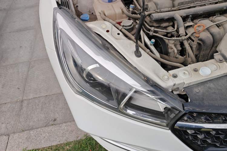 Used Chery Arrizo 5 2019 1.5L Manual Youth Edition China V Standard Right Front Headlight