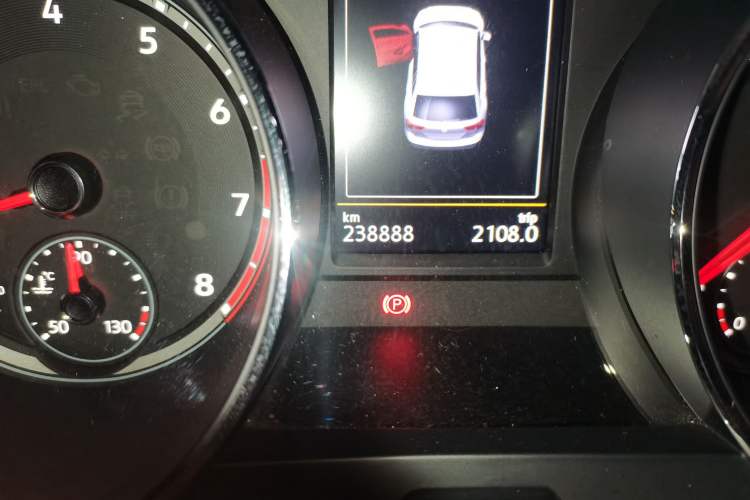 Used Volkswagen Tiguan L 2018 330TSI Automatic Two-Wheel Drive Flagship Edition Odometer Close Up